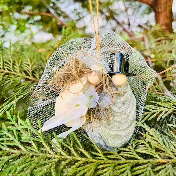 Handmade Beach Wedding Christmas Tree Ornament Decoration Seashells Spanish Moss - Picture 3 of 7